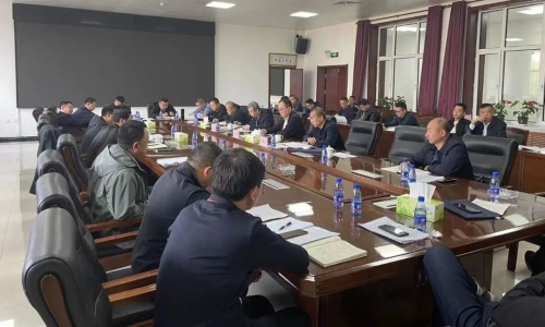 10月9日，，，，，，，公司采掘生产服务组到东保卫矿指导服务